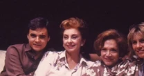 Poucos fãs de novela vão lembrar, mas há 30 anos essa atriz de 'Vale Tudo' 1988 marcou presença em 'História de Amor'. Descubra quem é!