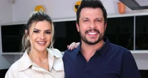 Esposa do Ceará, Mirella Santos é detonada em festa do Léo Dias: 'Outra mulher'