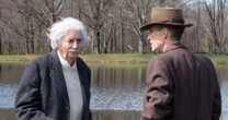 "Você não consegue comer sopa e espaguete": Ator de Albert Einstein odiou transformação visual para Oppenheimer