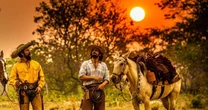 Bem antes de 'o agro é pop', o maior autor de remakes da Globo: como Benedito Ruy Barbosa se consagrou no TOP1 de novas versões de novelas originais com seu realismo rural incomparável