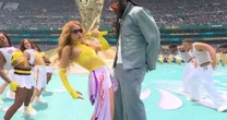 Shakira e Burna Boy apresentam "Dai Dai" na abertura da Copa Do Mundo; assista performance