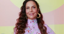 "Não me vejo longe dos palcos, porque não me vejo longe da música", diz Ivete ao descartar aposentadoria