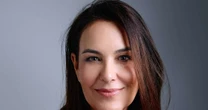 Entrevista | Virginia Nowicki, ícone dos anos 1990, sobre ter abolido fritura e carne vermelha desde os 20 anos: 'Quer me ver feliz, me leva em feira orgânica!'