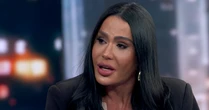 Gracyanne Barbosa chora ao aparecer de andador no Domingão e recebe convite inusitado de Huck
