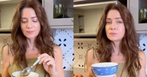 Seria este o segredo da jovialidade de Letícia Spiller aos 52 anos? Atriz de 'Coração Acelerado' toma iogurte proteico com manga e granola na dieta. 'Salva a rotina'