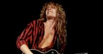 O rock perde John Sykes, lendário guitarrista, aos 65 anos