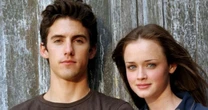 É por isso que Hayden, de Eu Vou Te Encontrar, parece tão familiar: Ele esteve em uma série que é um clássico absoluto