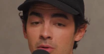 Jonas Brothers contam história hilária sobre show de ícones do Punk