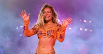 Karol G faz da turnê 'Viajando Por El Mundo Tropitour' uma celebração ousada e vibrante do poder latino