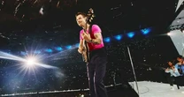 Harry Styles revisita One Direction durante show em Londres