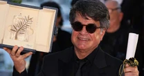 Quem é Jafar Panahi, cineasta iraniano que desafiou a censura e venceu a Palma de Ouro em Cannes?