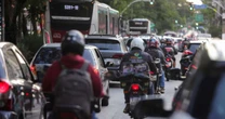 Proibir mototáxi em SP 'vai catapultar o transporte clandestino', diz chefe de comissão na Câmara