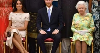 Rainha Elizabeth II teria ficado desapontada com Harry e Meghan antes do casamento, revela prima confidente