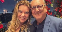 Uau! Galvão Bueno e sua esposa ostentam em voo luxuoso de 1ª classe: 'Maior paz'