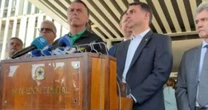 Bolsonaro diz que Trump tem 'simpatia' por ele e pede negociação com os EUA após tarifaço: 'Gigante econômico'