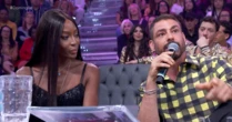 Naomi Campbell revela que já estudou com Cauã Reymond