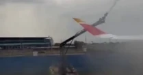 Avião se choca com caminhão de bombeiros durante batismo em voo inaugural; assista