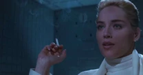 Sharon Stone ironiza reboot de Instinto Selvagem: "Boa sorte com isso"