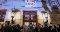 Universidade de Columbia vai pagar mais de R$ 1 bi em acordo para retomar verbas federais de Trump
