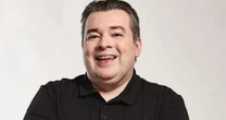 Quem é Rômulo Mendonça, narrador afastado da Amazon Prime Video após debochar de colega em podcast