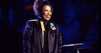 Cinebiografia e documentário de Roberta Flack está oficialmente em produção