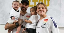 Foi caro? Veja o que Neymar ganhou de surpresa do filho mais velho