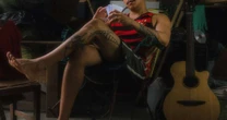 Matheus de Bezerra faz da delicadeza sua maior força no disco "A Palavra"