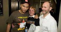 Tom Morello anuncia morte da mãe, a ativista Mary Morello, aos 102 anos