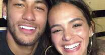 Bruna Marquezine e Neymar em Família é Tudo? Novela lembra meme