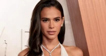Bruna Marquezine surpreende ao pedir ajuda nas redes e viraliza: 'Ajuda na gasolina'