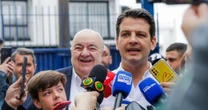 MP defende cassação do prefeito de Curitiba em manifestação; decisão cabe à Justiça