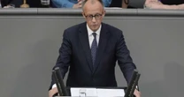 Novo chanceler promete dotar Alemanha com 'exército mais poderoso da Europa'
