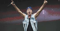 A música do Iron Maiden que Bruce Dickinson cantará no The Town