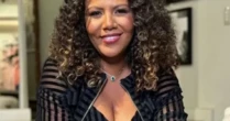 Ex-mulher de Davi Brito se reúne com ex-BBBs de outra edição