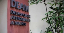 Mãe é presa em Niterói acusada de torturar filha de 9 anos com ovos quentes