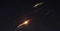 Israel confirma ataque a instalação nuclear em Isfahan; Irã nega vazamento radioativo