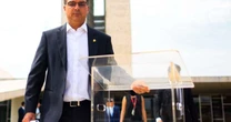 OAB-RJ critica 'restrições a liberdades' de réus; Flávio Bolsonaro agradece