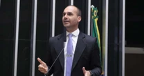 Líder do PL sai em defesa de Eduardo Bolsonaro: 'Quero garantir que ele vai terminar o mandato'