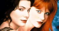 'Da Magia à Sedução', de 1998, ganhará sequência com retornos de Sandra Bullock e Nicole Kidman
