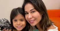 Grávida, Maíra Cardi revela que filha de 6 anos está com ciúmes da irmãzinha: 'Saudável'