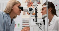 Roturas retinianas podem evoluir para descolamento de retina