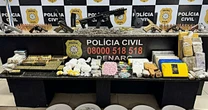 Megaapreensão de armas e fuzil desarticula depósito de facção criminosa na Região Metropolitana