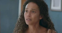 Raquel se assusta ao flagrar casal em 'Vale Tudo'; veja quem