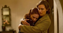 Esta é a ótima minissérie de Kate Winslet que você perdeu - mas agora pode maratonar em 5 horas