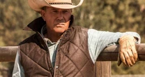 Taylor Sheridan finalmente explica a controversa saída de Kevin Costner de Yellowstone: "Tivemos que alongar a história"