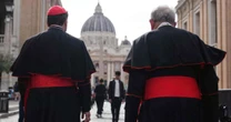 Com uma igreja dividida, conclave mais internacional da história reúne cardeais de 70 países