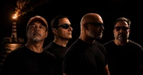 Living in the Shit retorna após 30 anos com músicas inéditas e anuncia o novo disco "Corais"