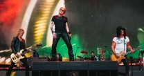 Guns N' Roses arrecadará fundos para instituição de prevenção ao suicídio