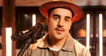 Rod Melim revisita primeiro álbum solo em versão acústica e aposta na força da interpretação