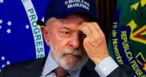 Lula diz que Eduardo Bolsonaro foi ao exterior 'falar mal do Brasil' e que 'pai dele não é inocente'